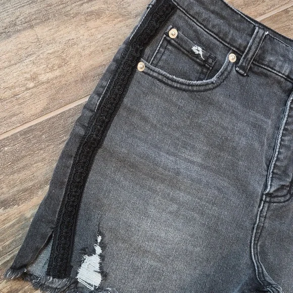 INC Denim Black Distressed High Rise Embroidery Detail Denim Jean Shorts, Size 2 - Picture 6 of 16